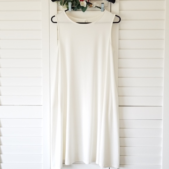 Zenana Outfitters Dresses & Skirts - SALE Nwot🌼Flowy dress